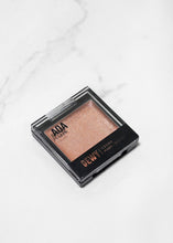Load image into Gallery viewer, AOA Dewy Duo-Chrome Highlighter - Silk
