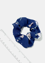 Load image into Gallery viewer, 2-Piece Flower Print Scrunchies
